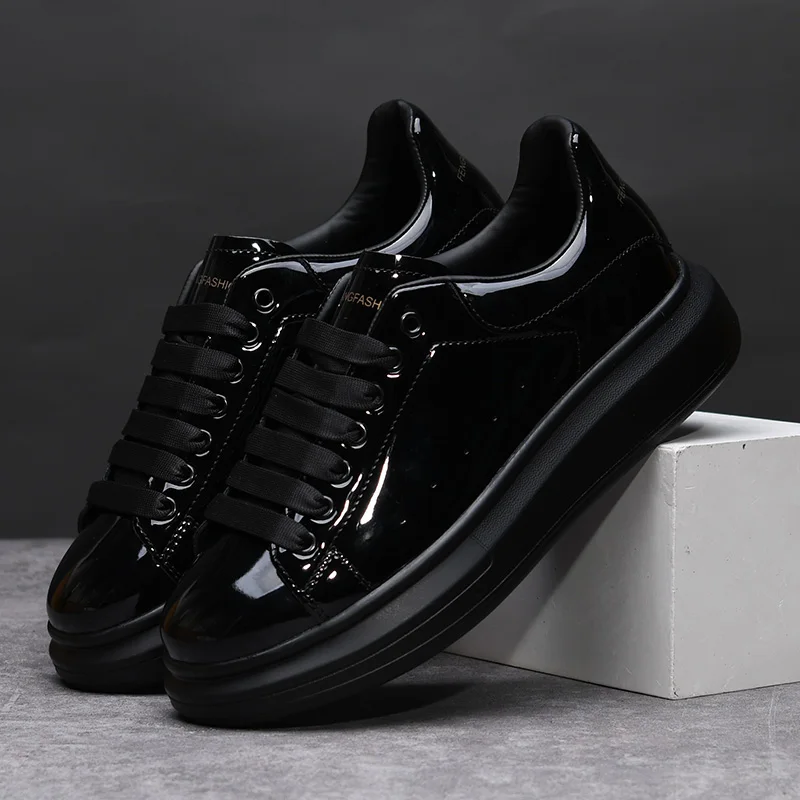 Sports Equipment Brand - Męskie buty markowe, czarne, błyszczące, casualowe,