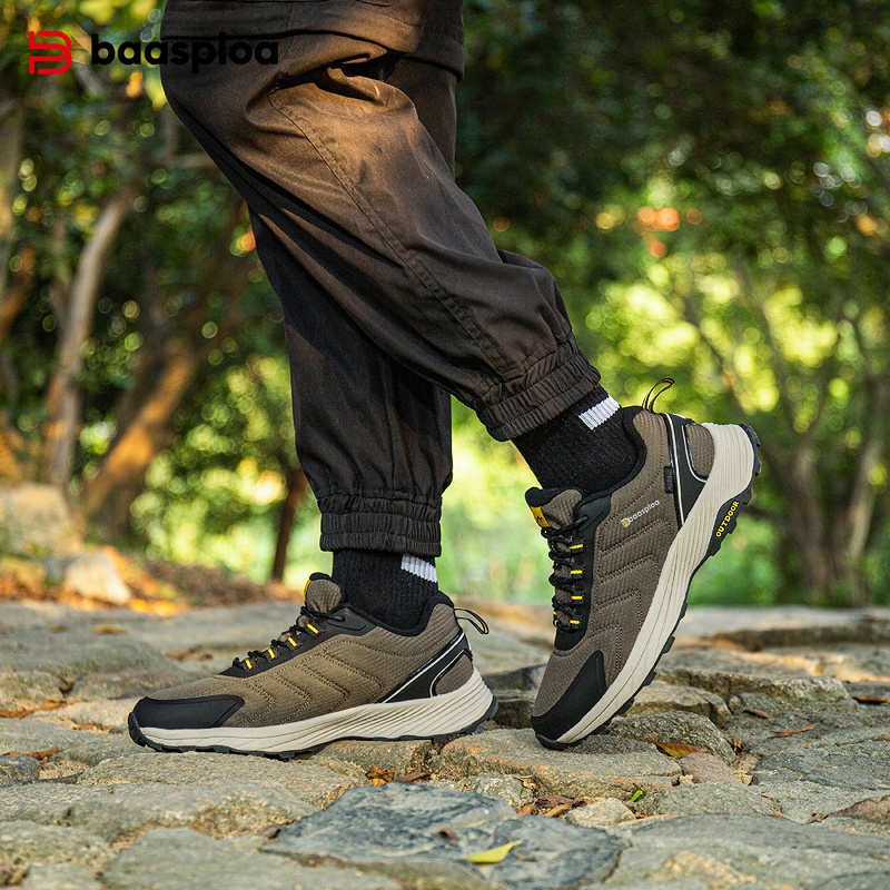 Sports Equipment Brand - Buty trekkingowe męskie marki Baasploa, wysokiej